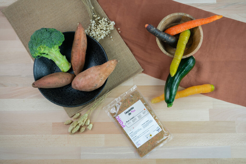 Légumes dans un bol pour chiens